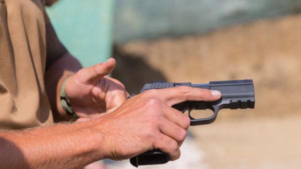 Reguli mai stricte pentru deținătorii de arme