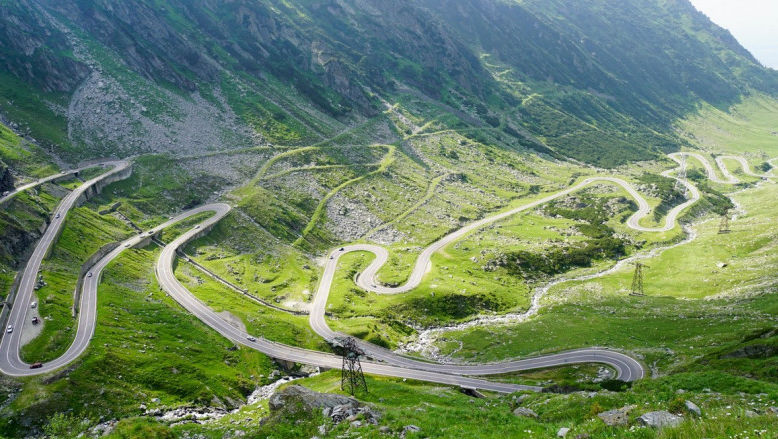 Au mai rămas câteva ore până la deschiderea Transfăgărășanului