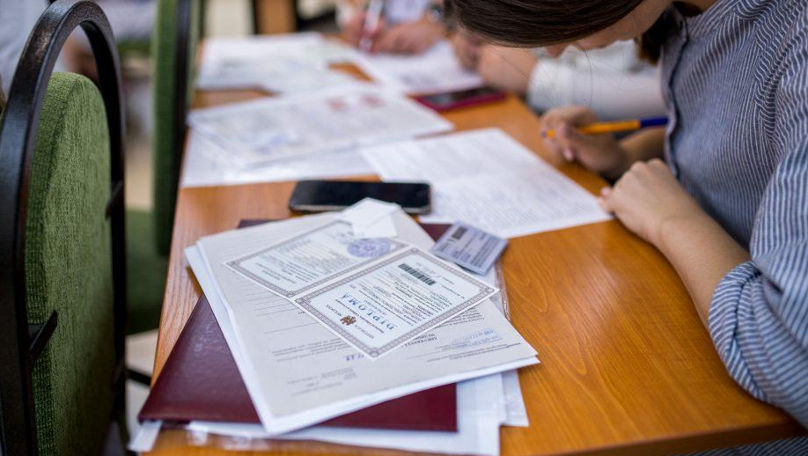 Câte locuri de studii oferă liceele din România basarabenilor în 2025