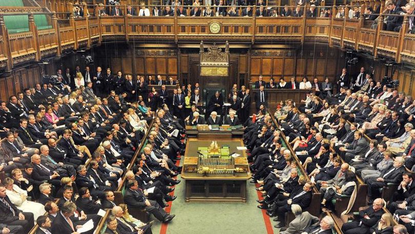 Parlamentul britanic: Ședință suspendată din cauza apei revărsate