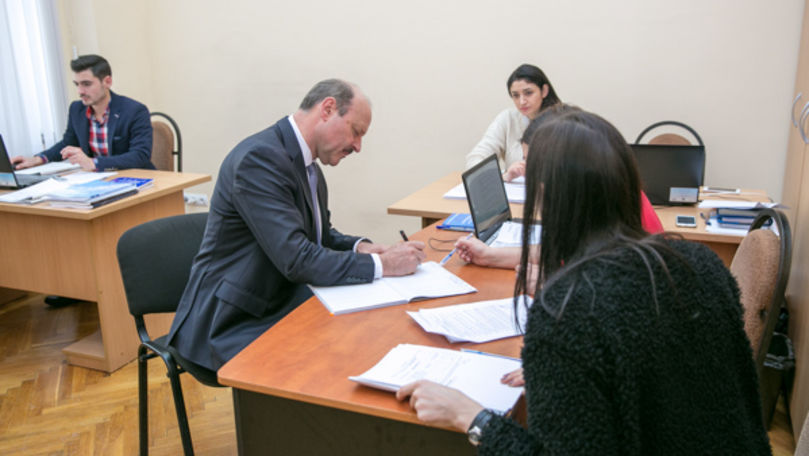 Ghilețchi a depus semnăturile pentru înregistrarea în cursa electorală
