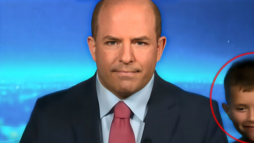 Viral: Un copil intră direct peste tatăl său într-un live CNN