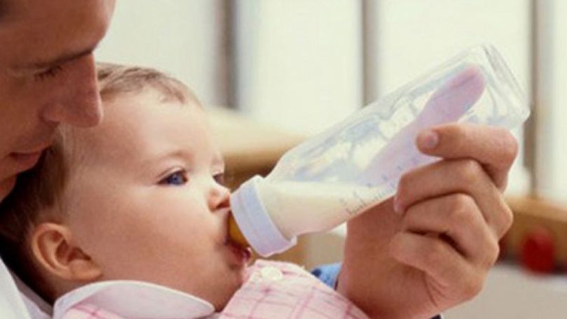 Promovarea laptelui praf va fi interzisă de anul viitor în România