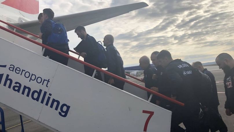Fotbaliștii moldoveni au fost ținuți 8 ore pe aeroportul din Paris