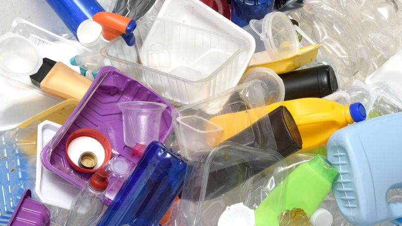 Canada anunţă interzicerea plasticului de unică folosinţă
