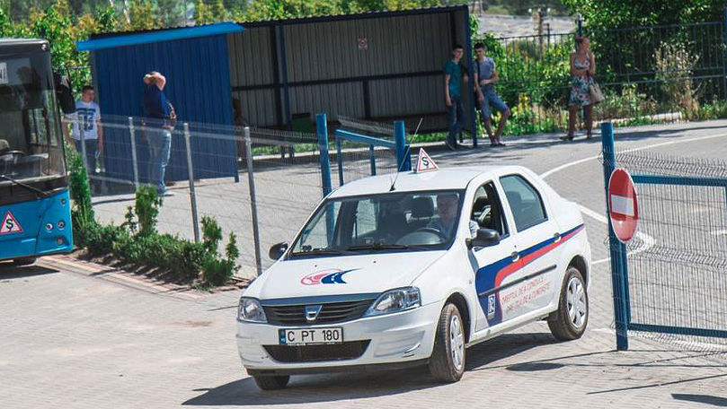 Порочный круг издевательств над людьми в МРЭО выявила жительница Кишинева.