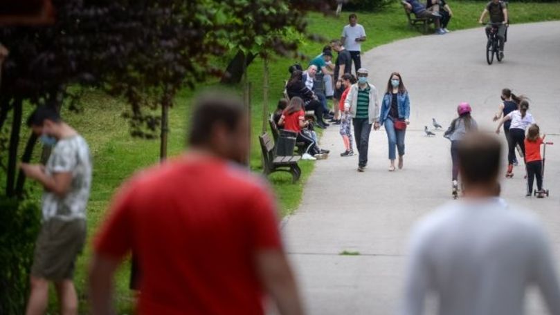 Sondaj: 2 din 3 români cred că COVID-19 are legătură cu puterea ocultă