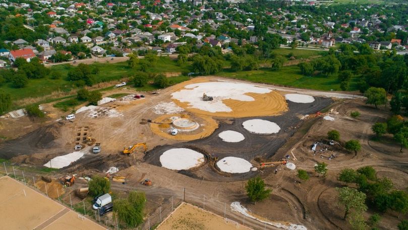 В Оргееве завершается строительство культурно-семейного центра Orheiland.