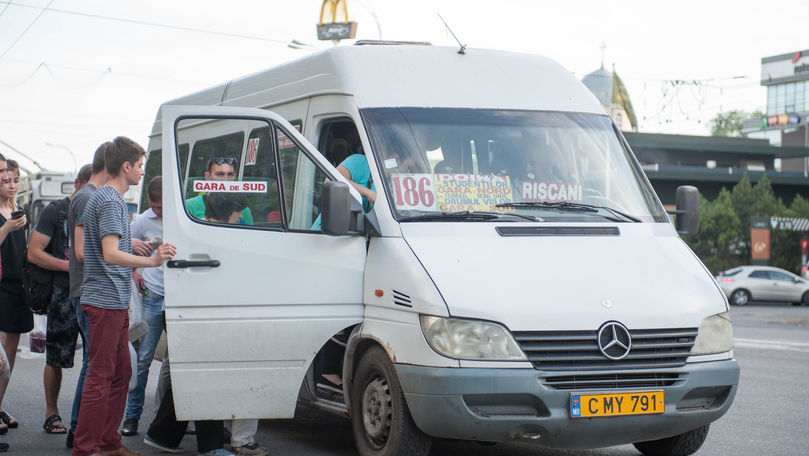 Transportul cu maxi-taxi în Chișinău ar urma să dispară de anul viitor