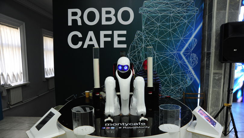 Un robot de peste o tonă va fi expus la un muzeu din Capitală