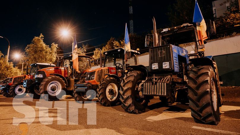 Protestul agricultorilor: Fermierii au intrat în Chișinău cu tractoarele