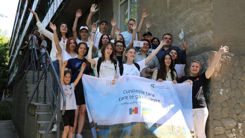 Un grup de refugiați a pornit să descopere locuri pitorești din Moldova