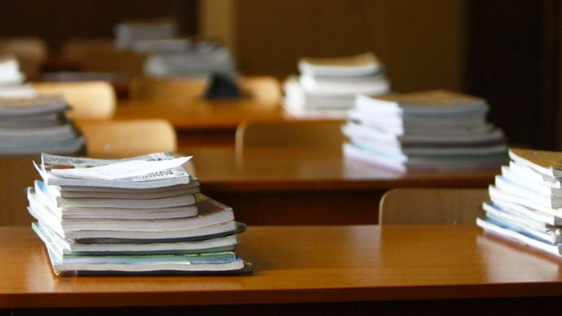 В Молдове усилят контроль качества школьных учебников.
