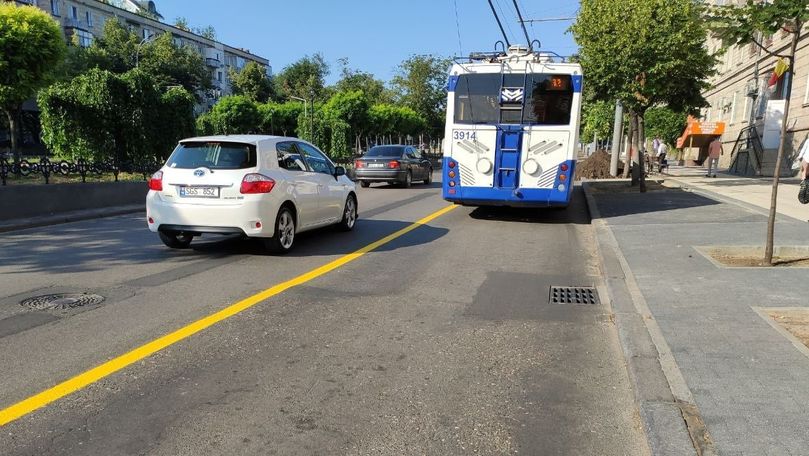 На улицах столицы появились полосы для общественного транспорта.