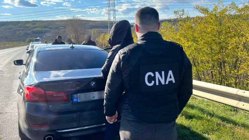 Doi polițiști de patrulare, denunțați de un șofer: I-au cerut 1.500 euro