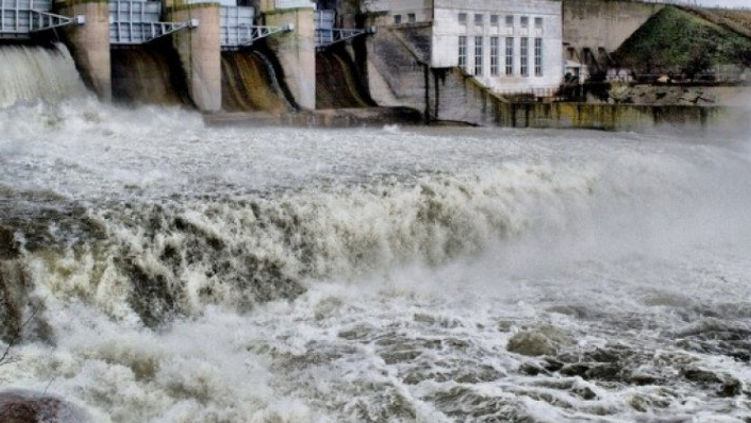 Сброс воды из Днестровского водохранилища вырос до 800 кубометров в секунду.