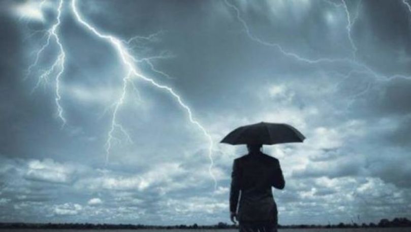 Alertă meteo: Cod Galben de ploi cu fulgere și grindină în R. Moldova