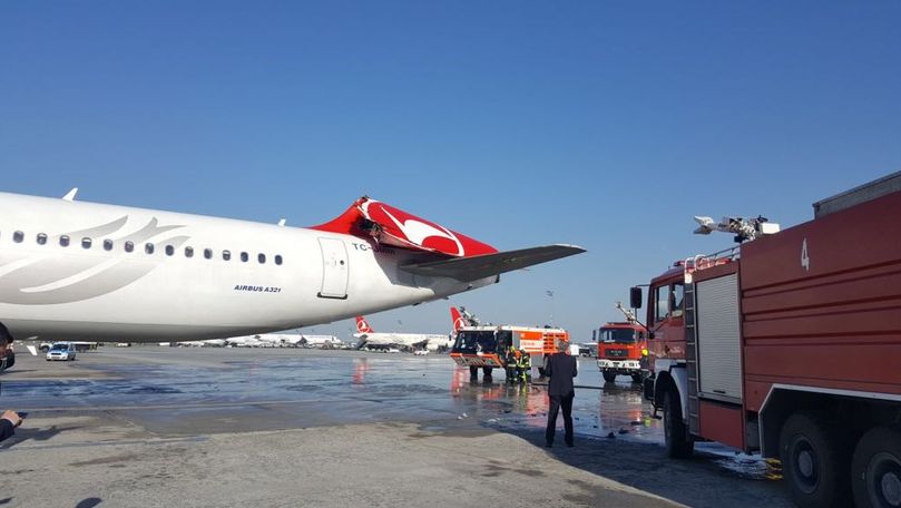 Două avioane cu pasageri s-au ciocnit pe aeroport: Momentul impactului
