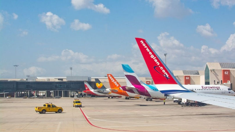 Zborurile spre Barcelona, Mallorca și Tenerife, afectate. Care e motivul