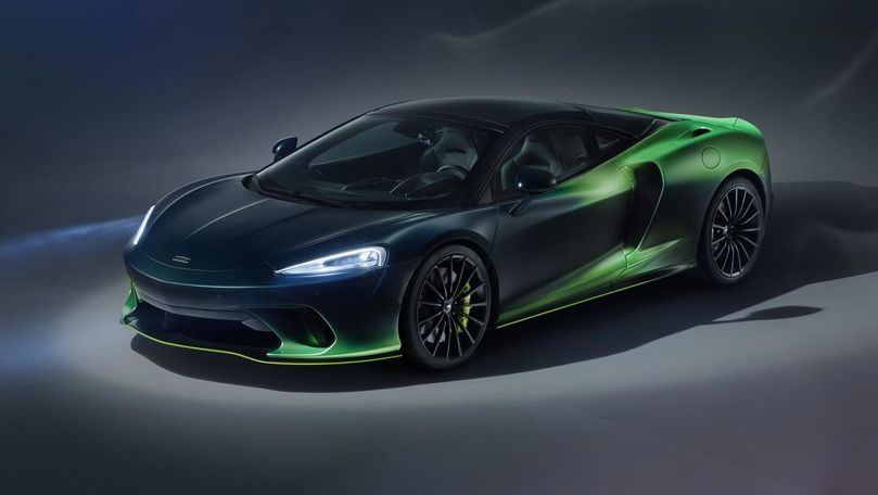 McLaren выпустил суперкар с кашемировым интерьером.