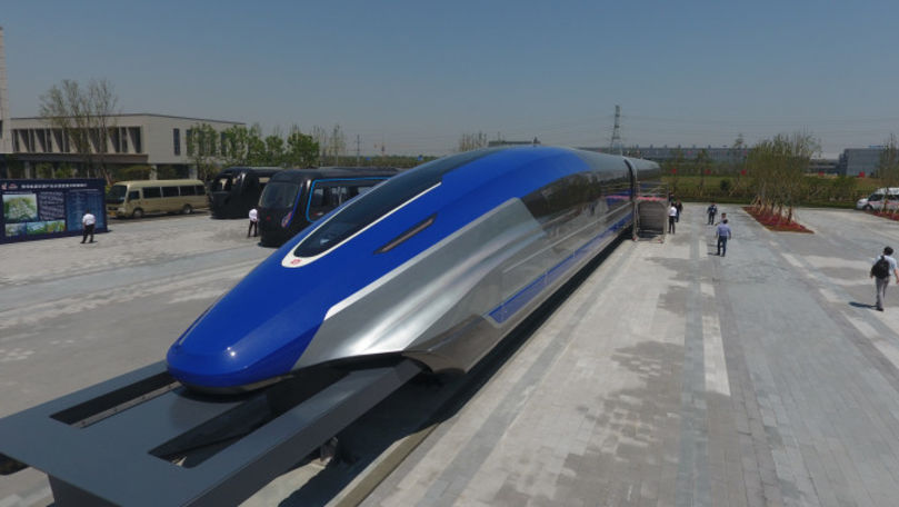 China a dezvăluit un model de tren maglev capabil să atingă 600 km/h