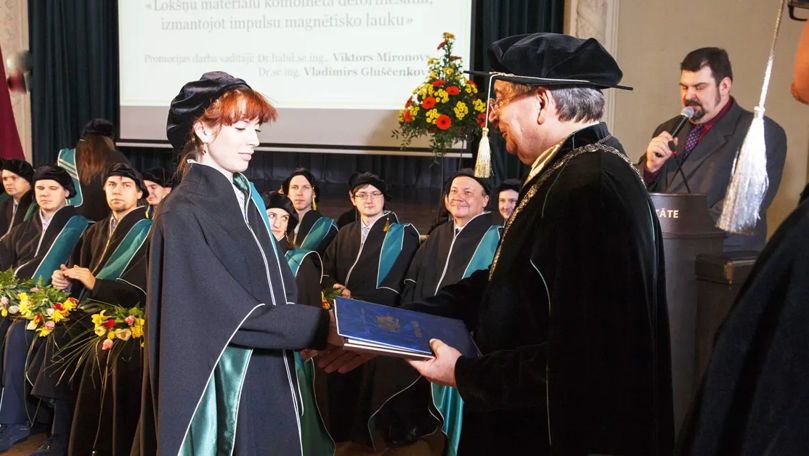 Граждане Румынии все чаще выбирают докторантуру в Молдове.