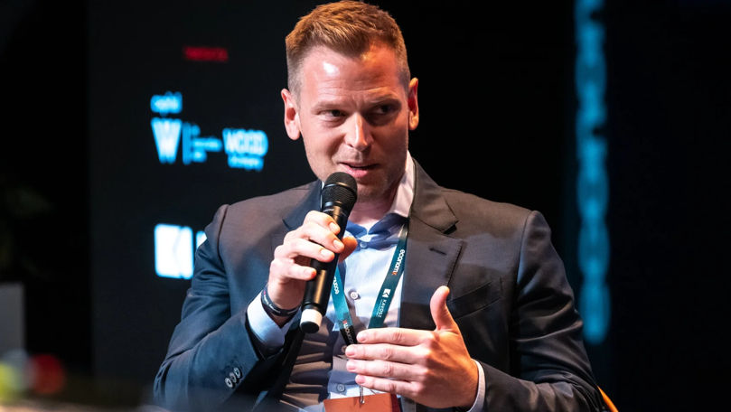 Зять Виктора Орбана заработал, поставив на поражение тестя на выборах.