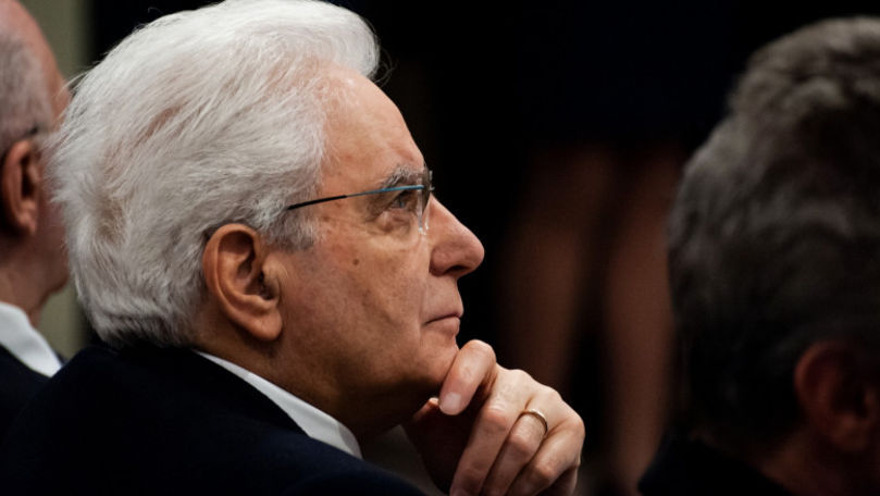 Mattarella, rugat de politicieni să mai rămână președintele Italiei