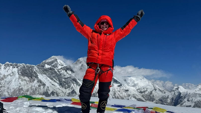O tânăra alpinistă, la un pas de moarte pe Everest: A supraviețuit