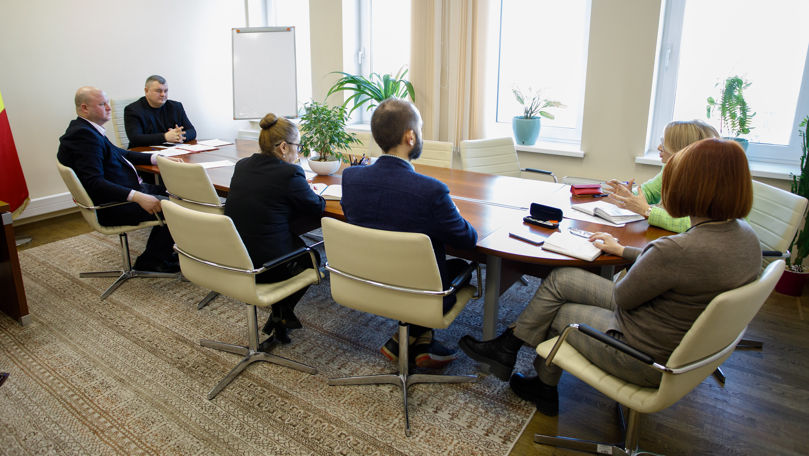 Legea privind serviciile pentru copii cu comportament deviant, evaluată