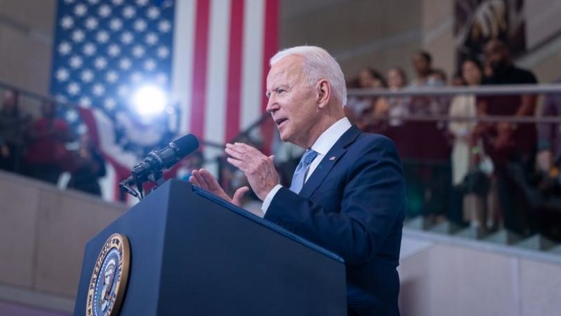 Joe Biden a ajuns să se roage de americani să se vaccineze