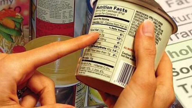 Studiu: 4 din 10 persoane nu analizează eticheta produselor alimentare