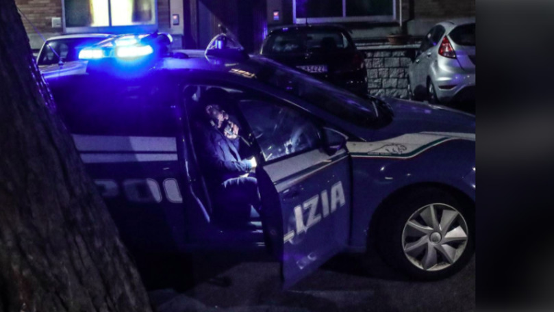 Cuțite, macete și topor: 2 moldoveni s-au bătut cu 2 români în Italia