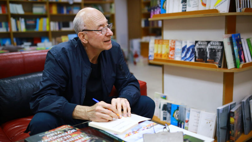 Și-a scris durerea într-o carte. Constantin Cheianu: Nu mi-am iubit mama