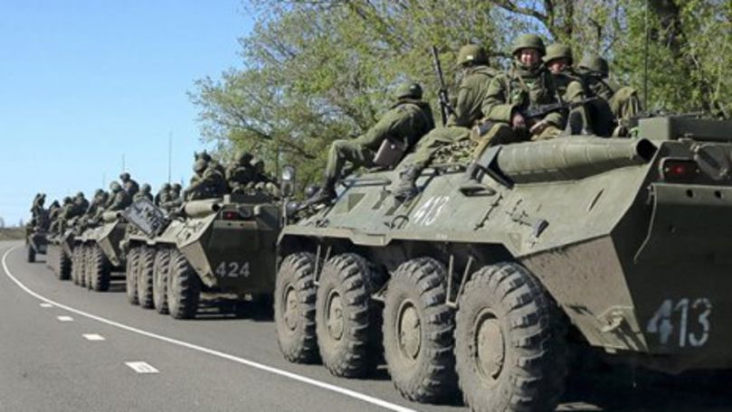 Coloane cu tehnică militară pe traseul Râbnița - Tiraspol