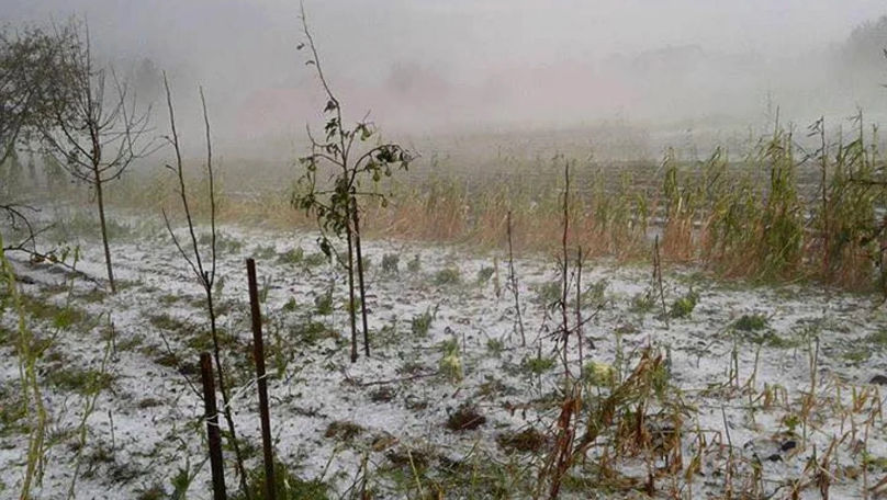 Vreme rea în România. Suceava, lovită de grindină