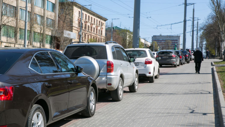Abonamente pentru parcări cu plată în Chișinău: La ce etapă e proiectul