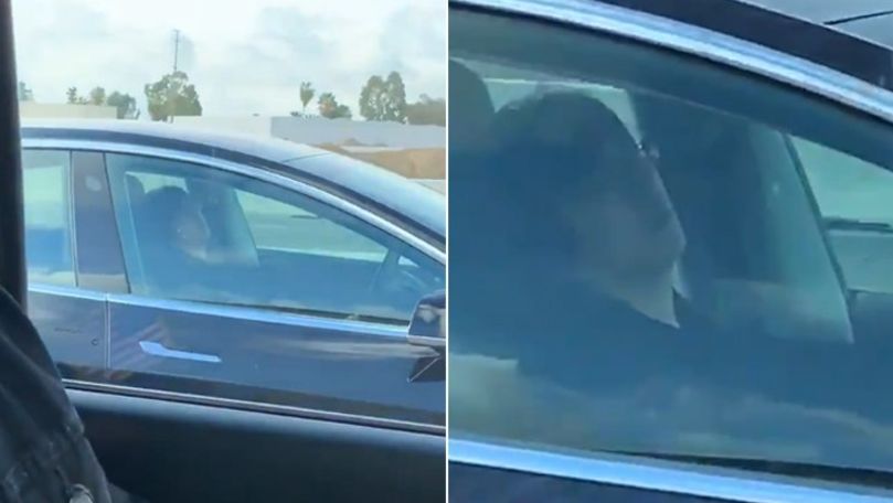Un șofer, filmat cum doarme la volan în timp ce merge cu 130 km/h