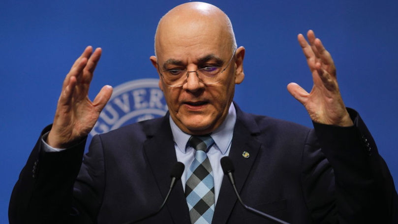 Румынского чиновника обвинили в контрабанде вертолёта в Молдову.