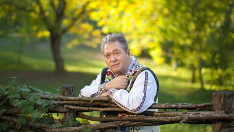 Cântărețul de muzică populară Mihai Ciobanu împlinește astăzi 72 de ani