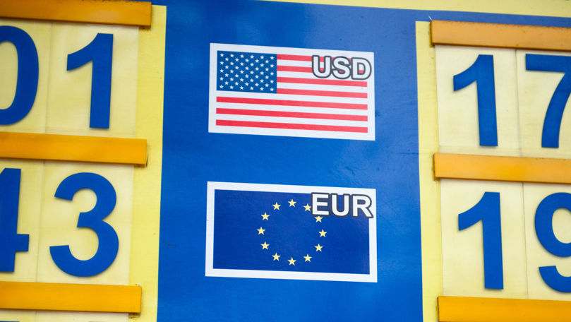 Curs valutar 23 august 2025: Cât valorează un euro și un dolar