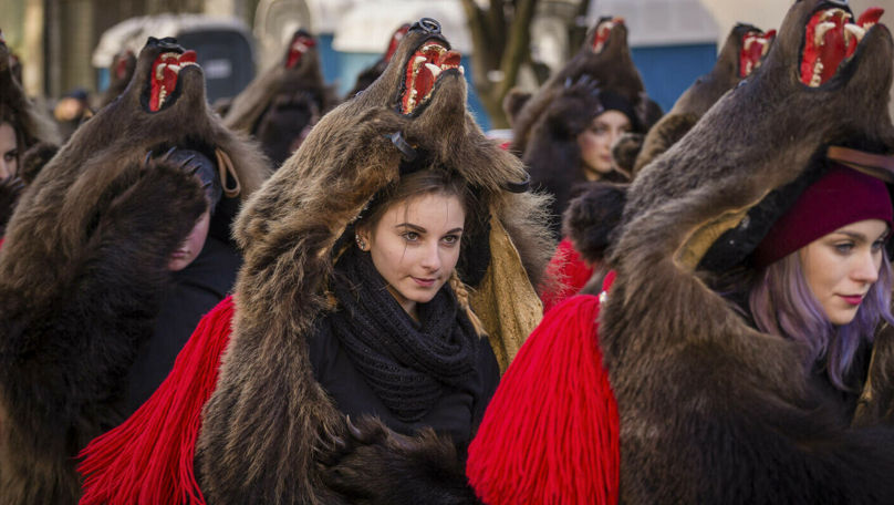 Un oraș din România atrage turiști străini cu o tradiție milenară