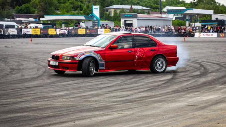 Campionat automobilistic, la Chișinău. Ce spun participanții la concurs