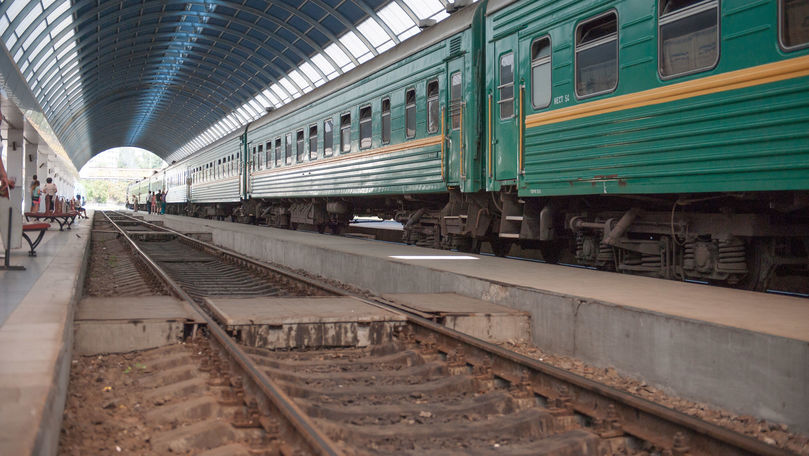 Tragedia în raionul Floreşti: Un tânăr, spulberat de un tren marfar