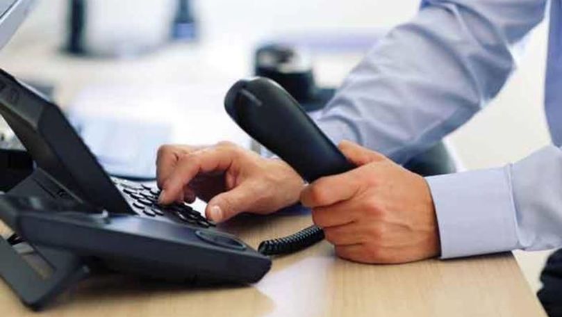 Raport: Tot mai puțini moldoveni se folosesc de telefonie fixă