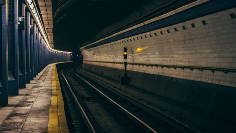 Metroul din Madrid, evacuat: Laptopul unei femei a luat foc în geantă