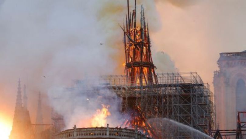 Reacţiile celebrităților după incendiul ce a avut loc la Paris