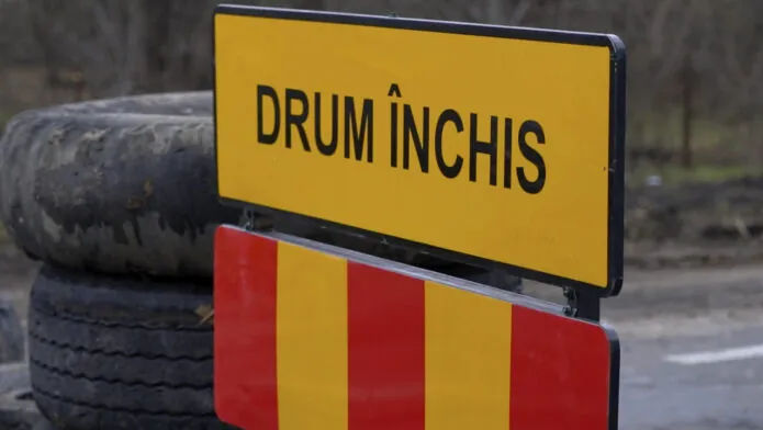 Gol sub carosabilul unei străzi din Bălți: Circulația, restricționată