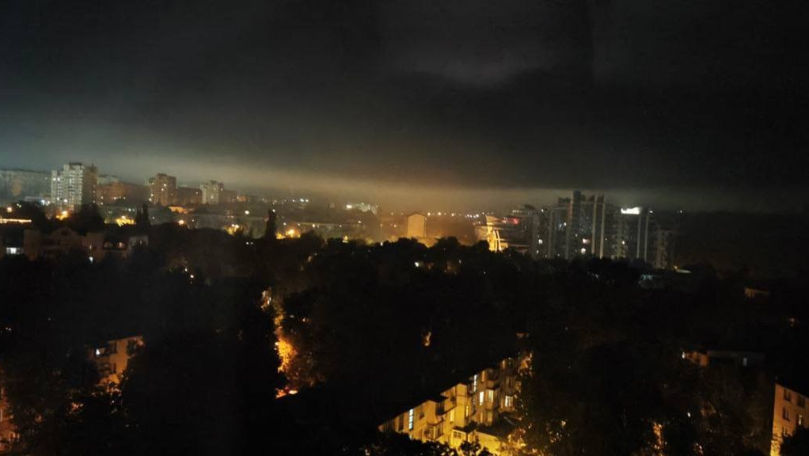 Fum și miros de ars în unele zone ale Chișinăului: Ce spun internauții