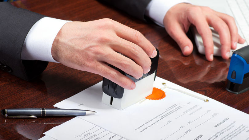 Есть еще 30 государственных предприятий, которые в настоящее время находятся в процессе ликвидации, реорганизации или признания банкротами